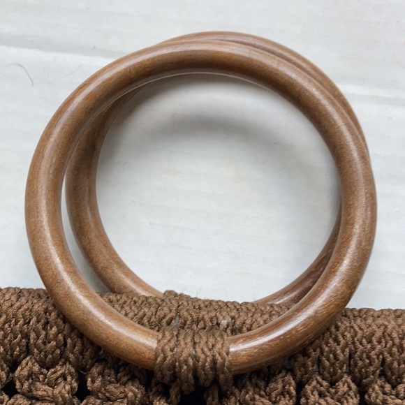 Brown crochet small wood ring handle purse - Picture 8 of 11